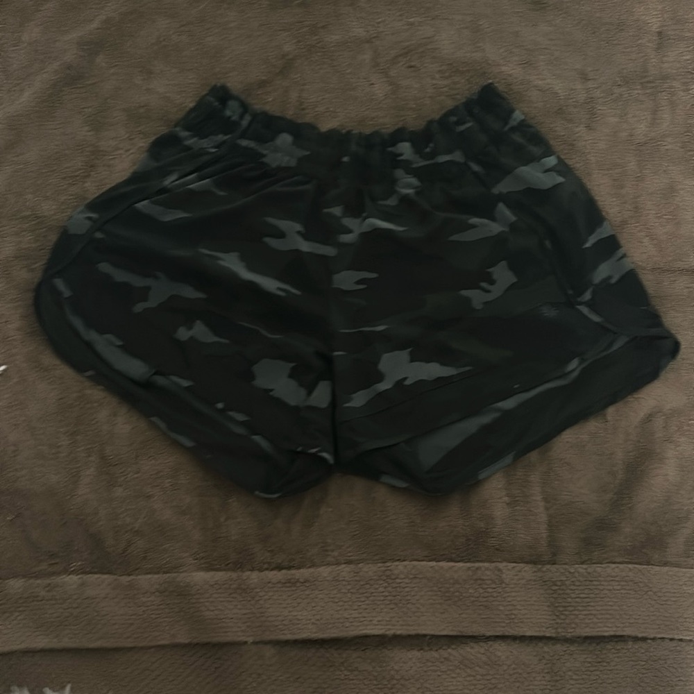 Camo green athleta shorts size small